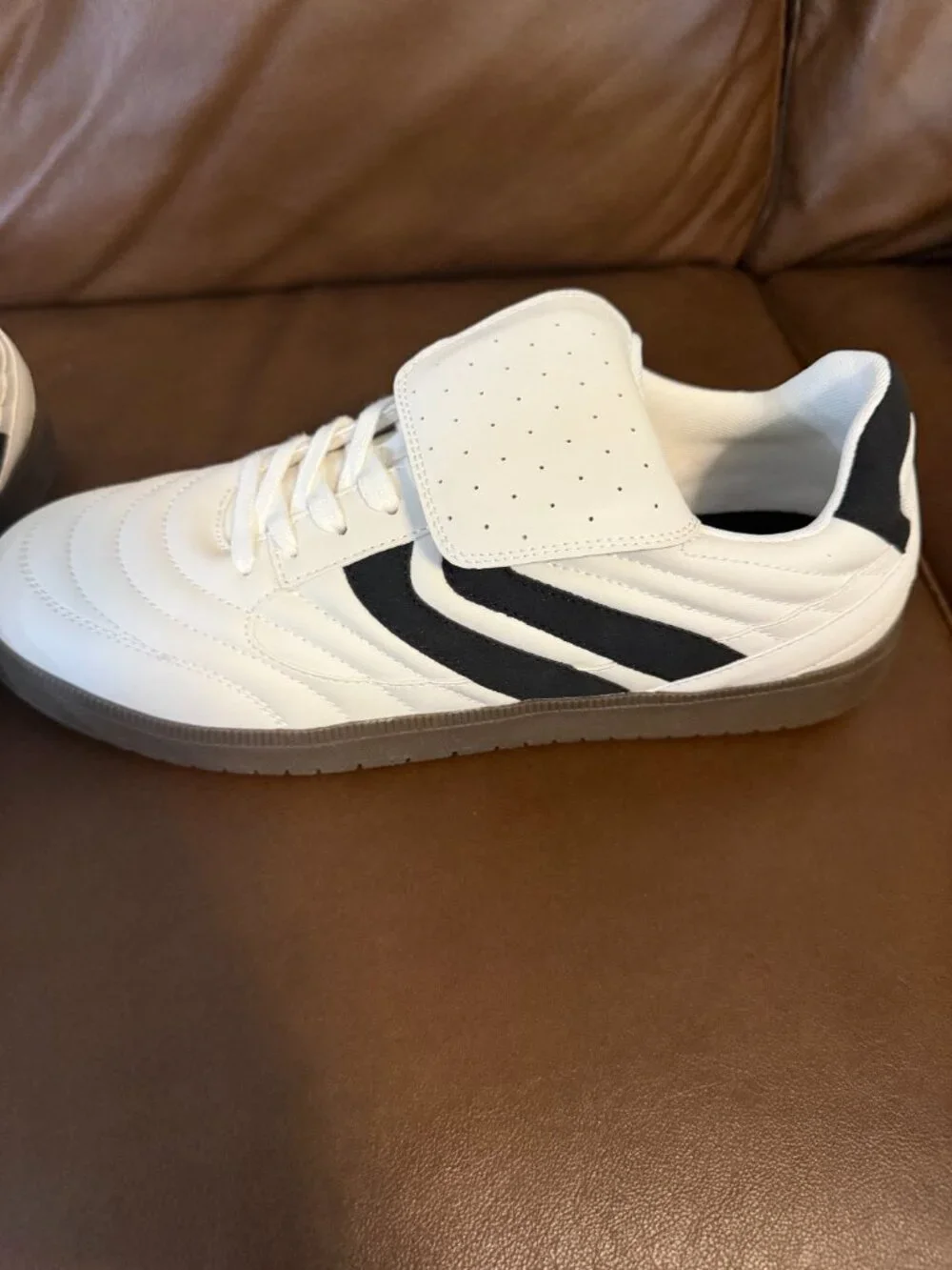 Madden NYC Men's Sport Casual Shoes | Size 9 | Color: Black|White - NWT